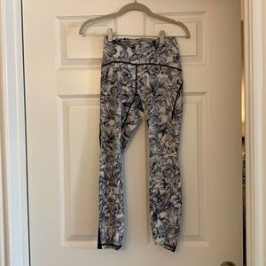 Lululemon train times 7/8 pant 25”